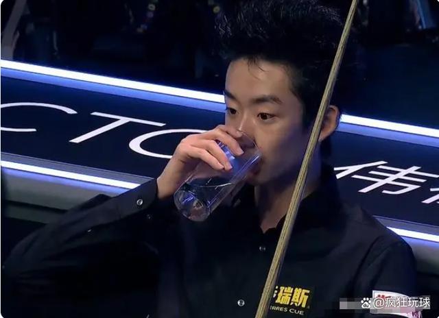 九游APP官网-JackeyLove意外战胜快船，出色发挥引爆全场！赢得满堂喝彩-九游APP官网